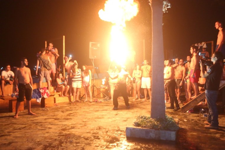Lebanon Largest FOAM Party 3 (3)